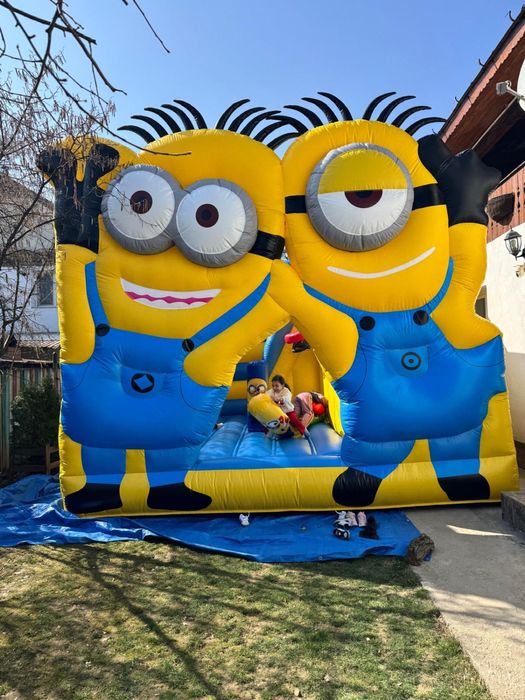 ÎNCHIRIEZ Tobogane Gonflabine + Înghețată