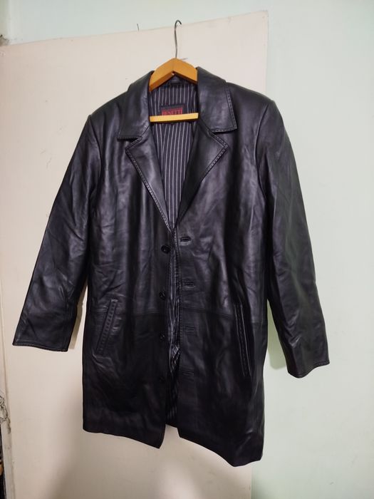 Продам из натуральной кожи.