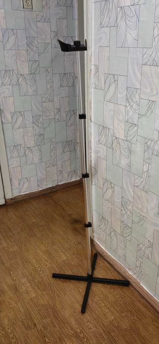 Медицинский штатив для капельницы . Складной , компактный и устойчивый