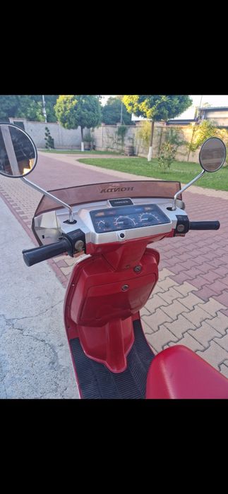 Скутер хонда лийд 125