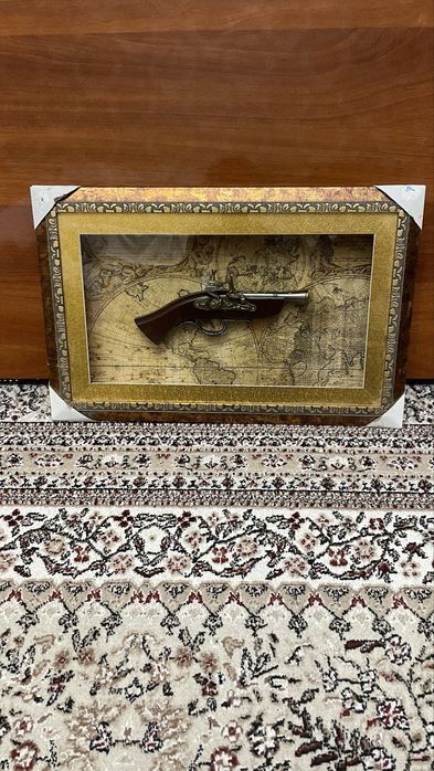 Картинка сотилади, янгидек