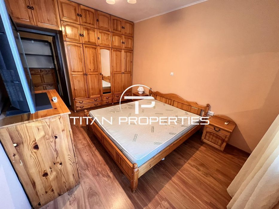 Дава се под наем Тристаен апартамент в Бургас, Център - 75 кв.м за 408 € - Снимка #2