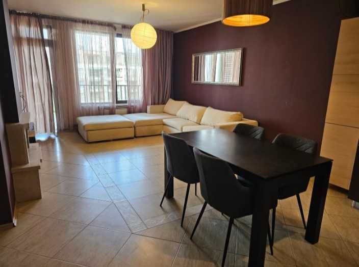 Дава се под наем Тристаен апартамент в София, Център - 87 кв.м за 750 € - Снимка #1