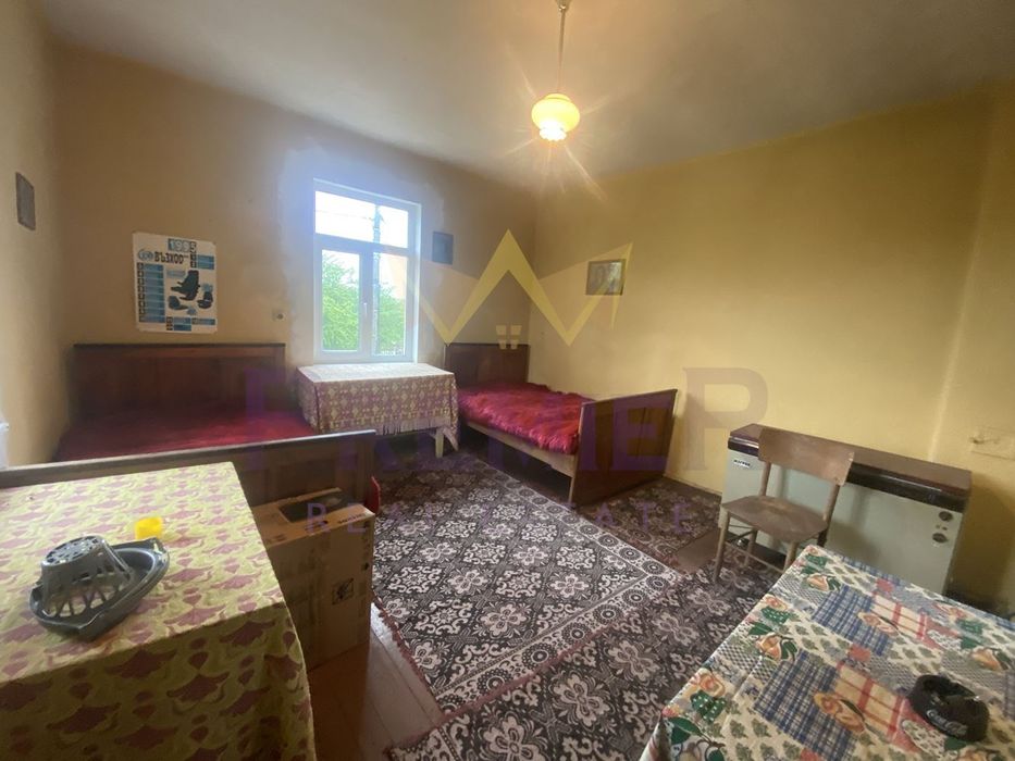 Продава се Къща в с. Разлив, Област София-област - 160 кв.м за 375 €/кв.м - Снимка #4