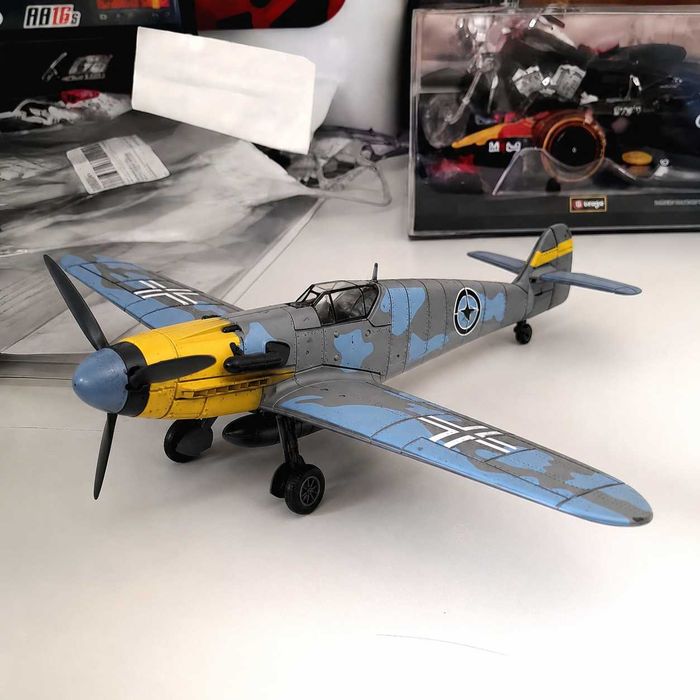 Macheta avion BF-109 scara 1:48 22cm gri /verde/blue camuflaj