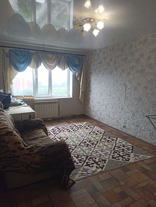 Продам квартиру 3-х комнатную