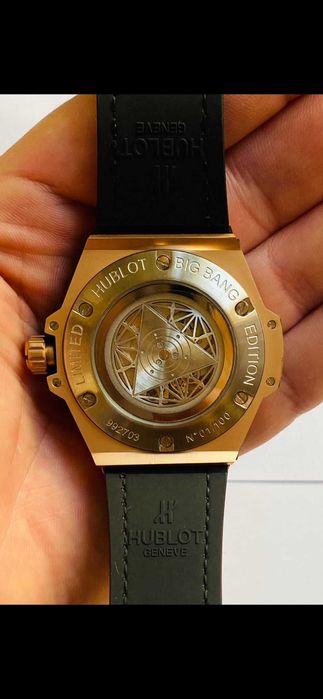 Ceas H u b l o t Pyramid Gold