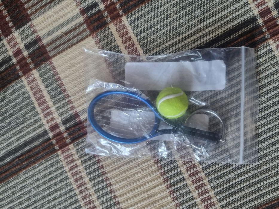 Ключодържател за фенове на тенис на корт