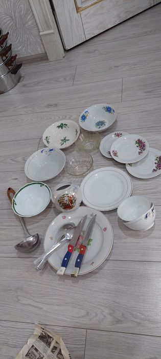 Посуда, тарелки, ложки