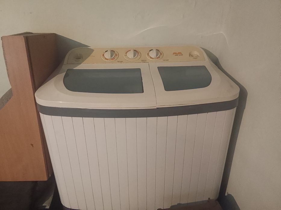 Продам машинку полуавтомат