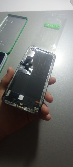 Дисплей iPhone X