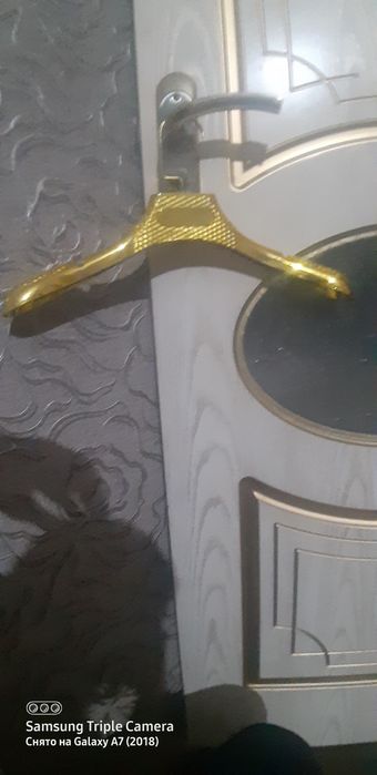 Вешилки для одежды