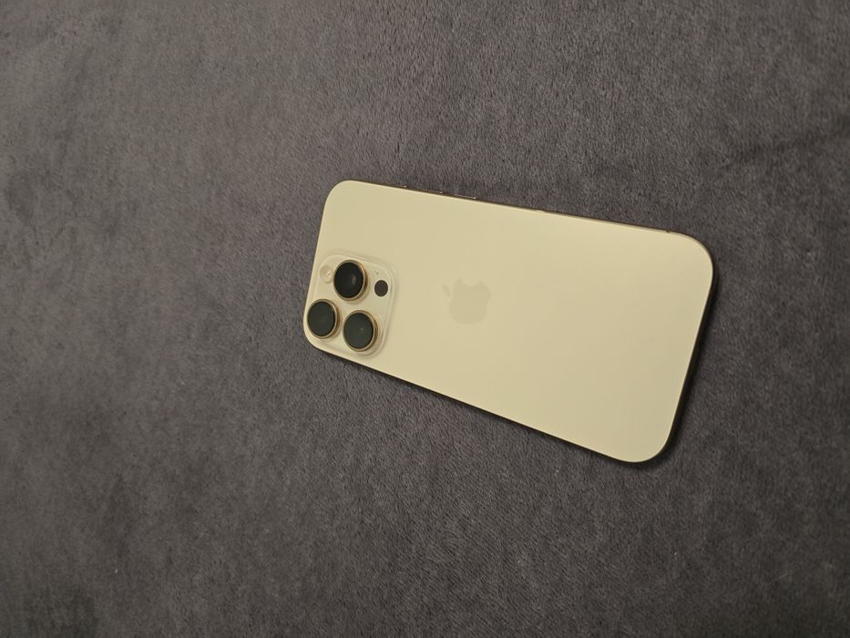 Vand/Schimb Iphone 16 pro/128gb desert-titanium