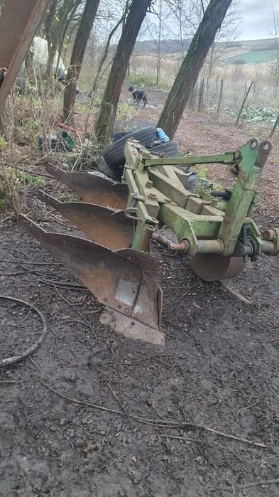 Vand plug pentru tractor