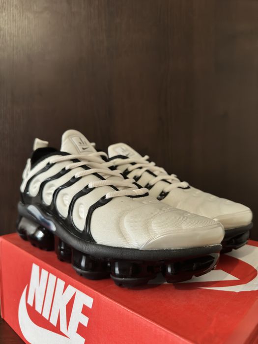 Nike Air Vapormax Plus Beige - 41,45,47 (размери)