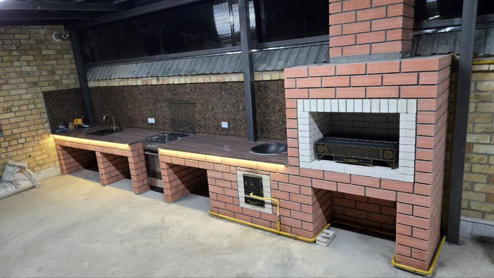 Строем летние кухни Очаг. Барбекю. Помпейская печь.