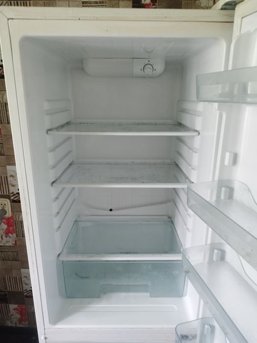 Продаётся холодильник рабочий Самсунг