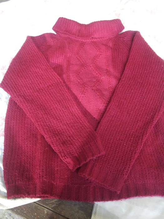 Свитер вязанное женское теплие мал