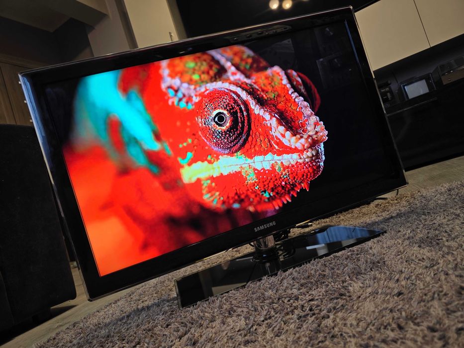 Televizor SAMSUNG 82cm FULL HD , SLIM , UE32D5500