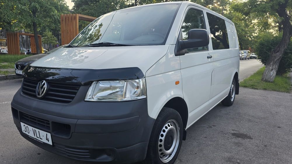 Volkswagen Transporter T5 1.9 TDI * An 2007 * 5 Locuri Dublu Cabina * Autoutilitara * Cutie Manuala