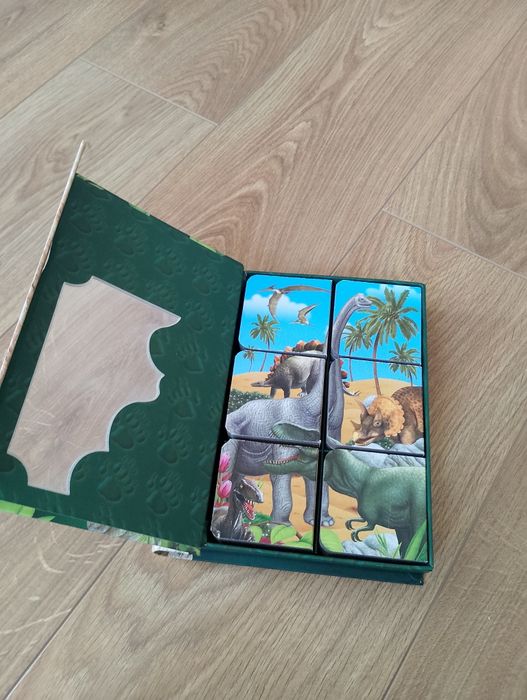 Книжки с картинки в кутия