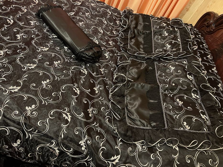 Продам шикарное турецкое покрывало комплект