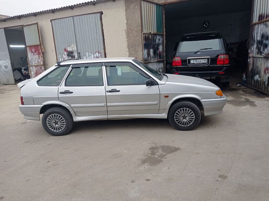 Машина в хорошем состоянии видео регистратор магнитола,пульт межигар