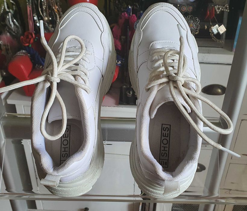 Adidasi albi talpa inalta de la NLY Shoes marimea 36