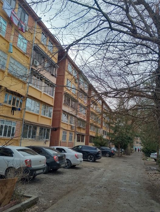 Продаётся кирпичная квартира. 2 комнатная Нижний комсомольский