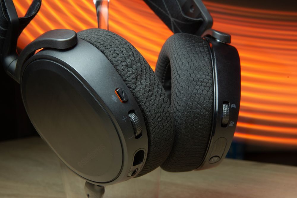 Casti gaming Steelseries arctis 7