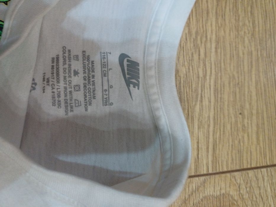 Тениска nike, 6-7 години