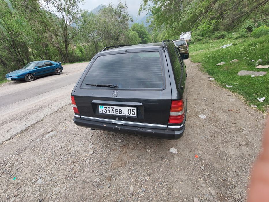 Продам Мерс хорошее состояние кости целые