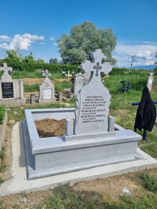 Monumente funerare, cruci marmură, granit, mozaic