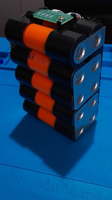 Аккумулятор макита 8Ач