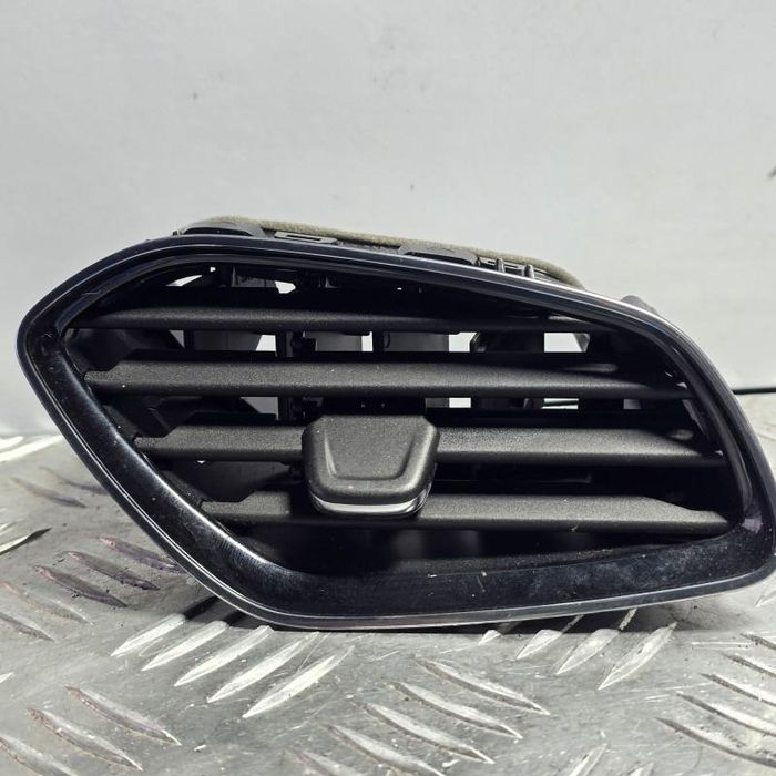 Grila ventilatie dreapta fata Opel Grandland X