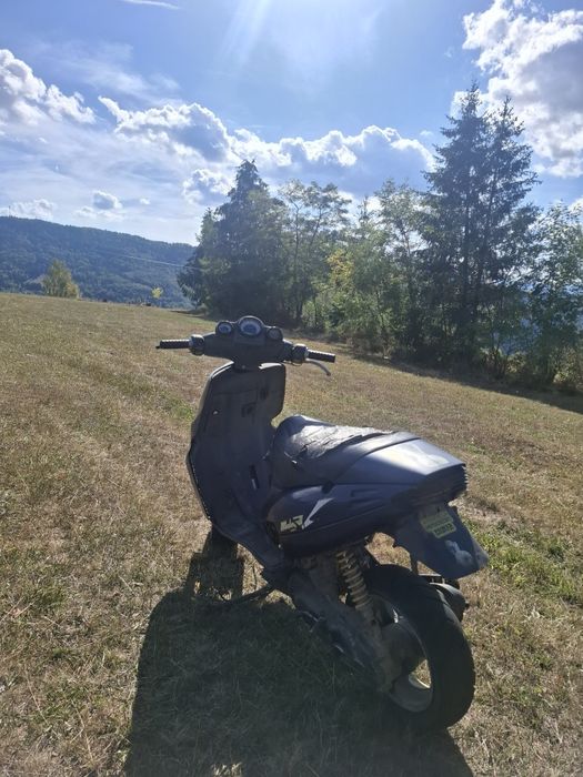 Vând scuter Malaguti f12 2t 80cc