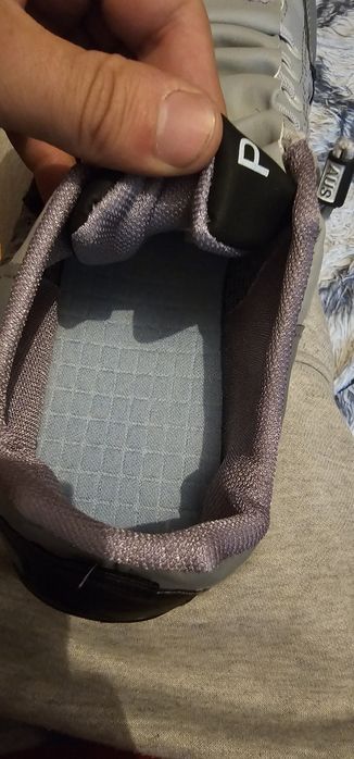 Продам новые кросовки 44 размера летние