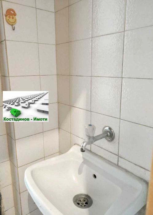 Дава се под наем Магазин в Пловдив, Център - 60 кв.м за 663 € - Снимка #8