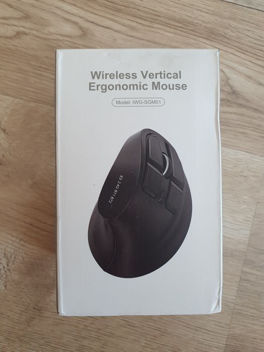 Вертикална ергономична мишка