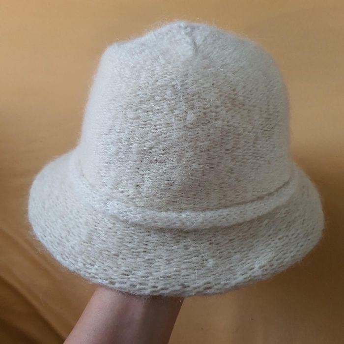 Pălărie crem din mohair