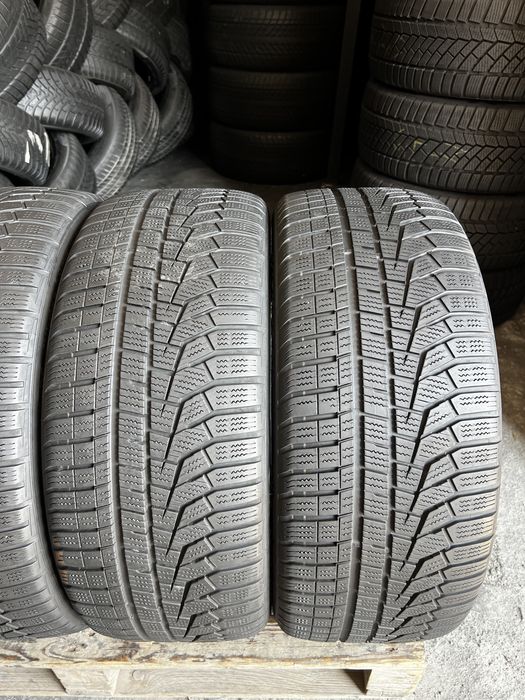 4 anvelope iarna 225/45/18 , Hankook , RunFlat , DOT 2023 !