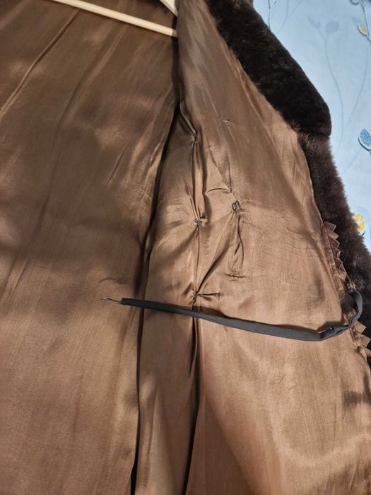 Haine de blana de urs vintage, de dama - Intreprinderea Oradea R.S.R.