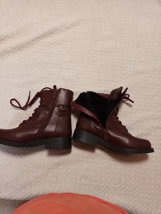 Vând  ghete piele naturala masura 36