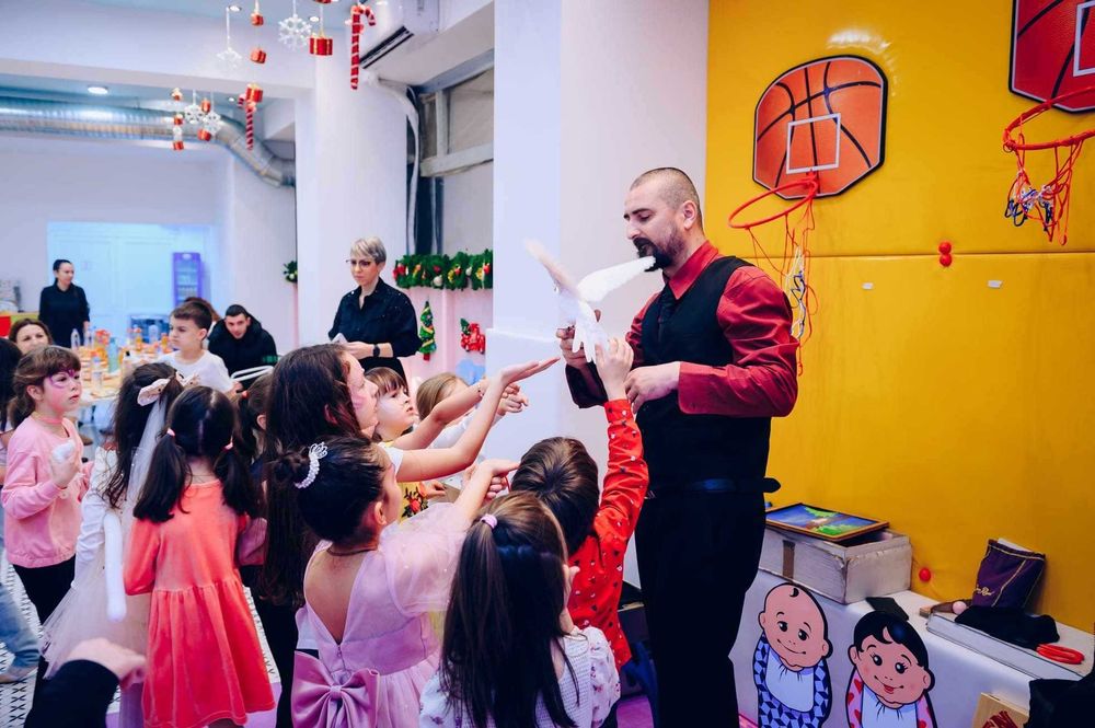 Magician petreceri copii si botez Tg Jiu Gorj