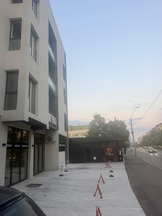 Inchiriez apartament 2 camere bloc nou langa spitalul judetean