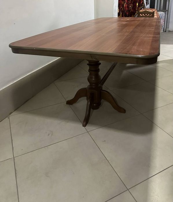 Stol young'oqdan yasalgan