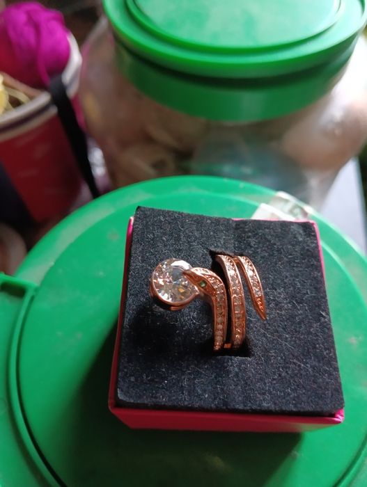 Украшение из натуральных камней