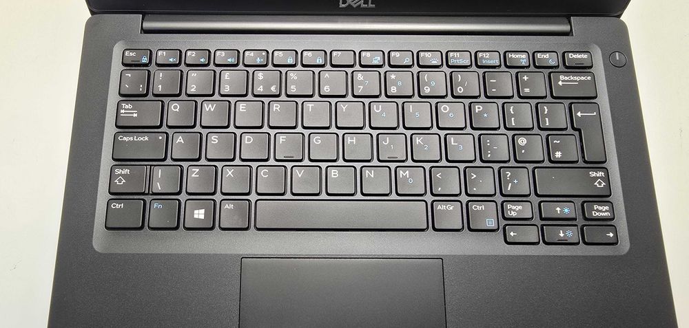 Dell Latitude 7390  i5 8350/8GB/256SSD/FHD/Подсветка