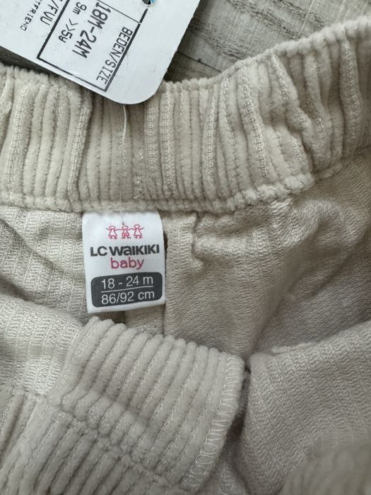 Pantaloni Waikiki marimea 92