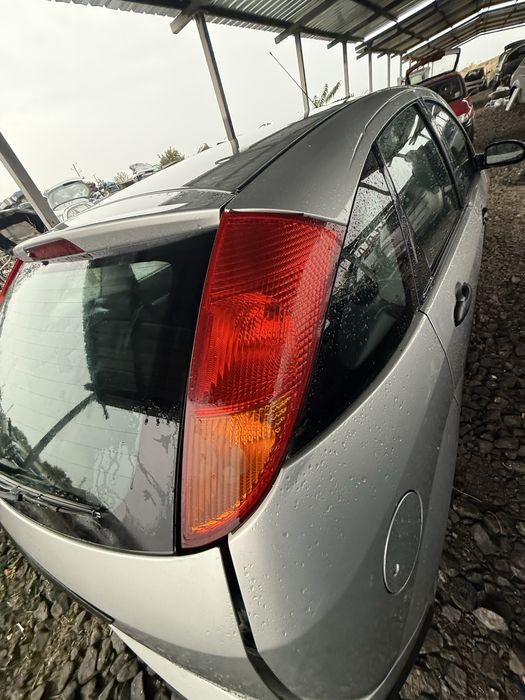 Форд фокус 1.8 114 кс 2000г на части